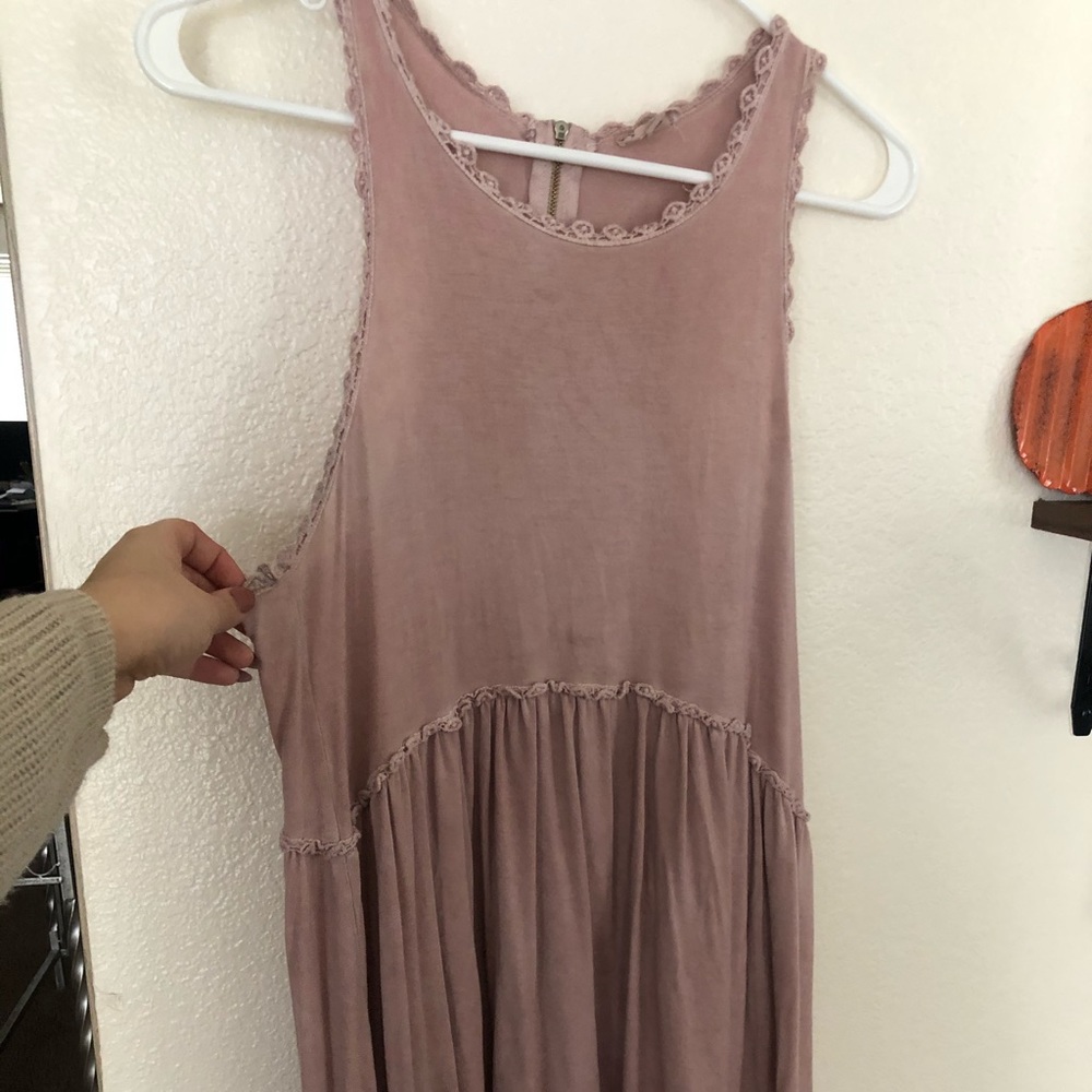 Dusty pink long lace tank